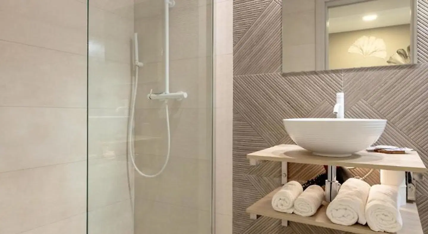 Guest House Plaza Badezimmer