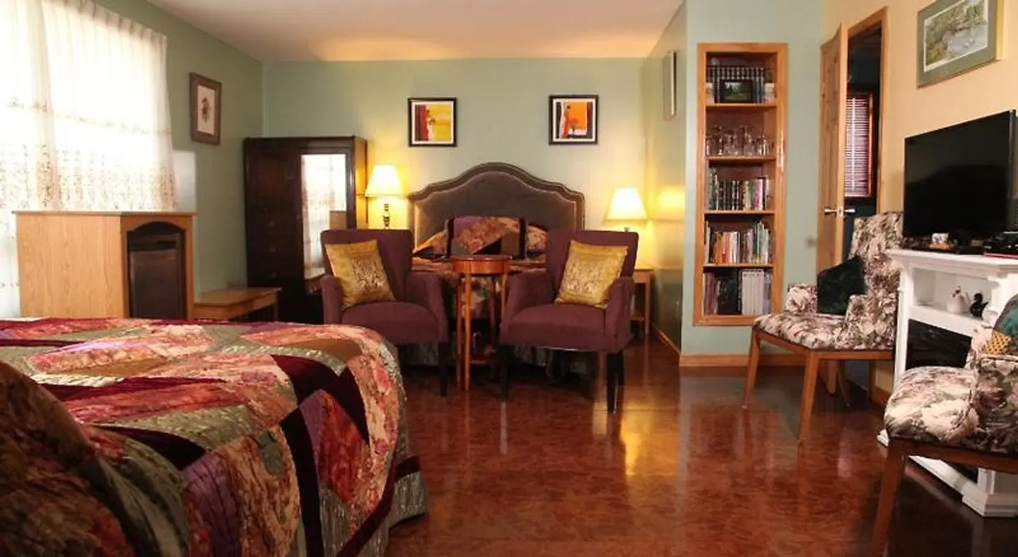 A Garden Stroll Bed & Breakfast ROOM_EXAMPLE