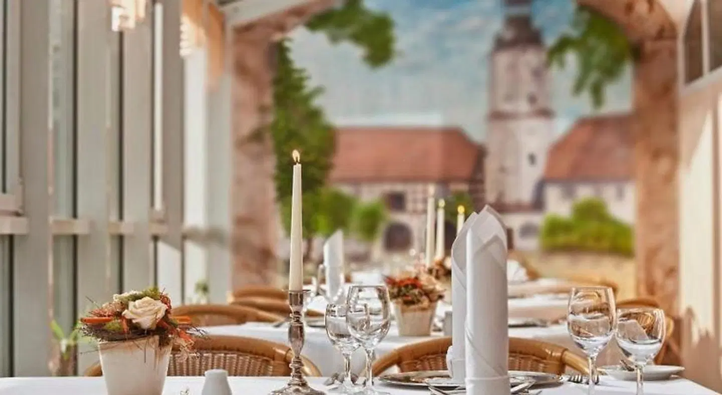 Schloß Schweinsburg Terrasse