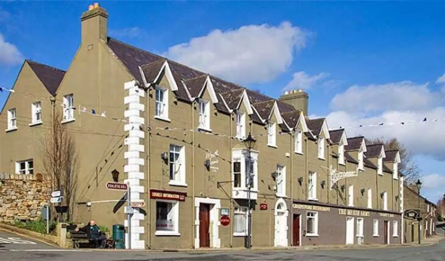 Meath Arms Country Inn EXTERIOR