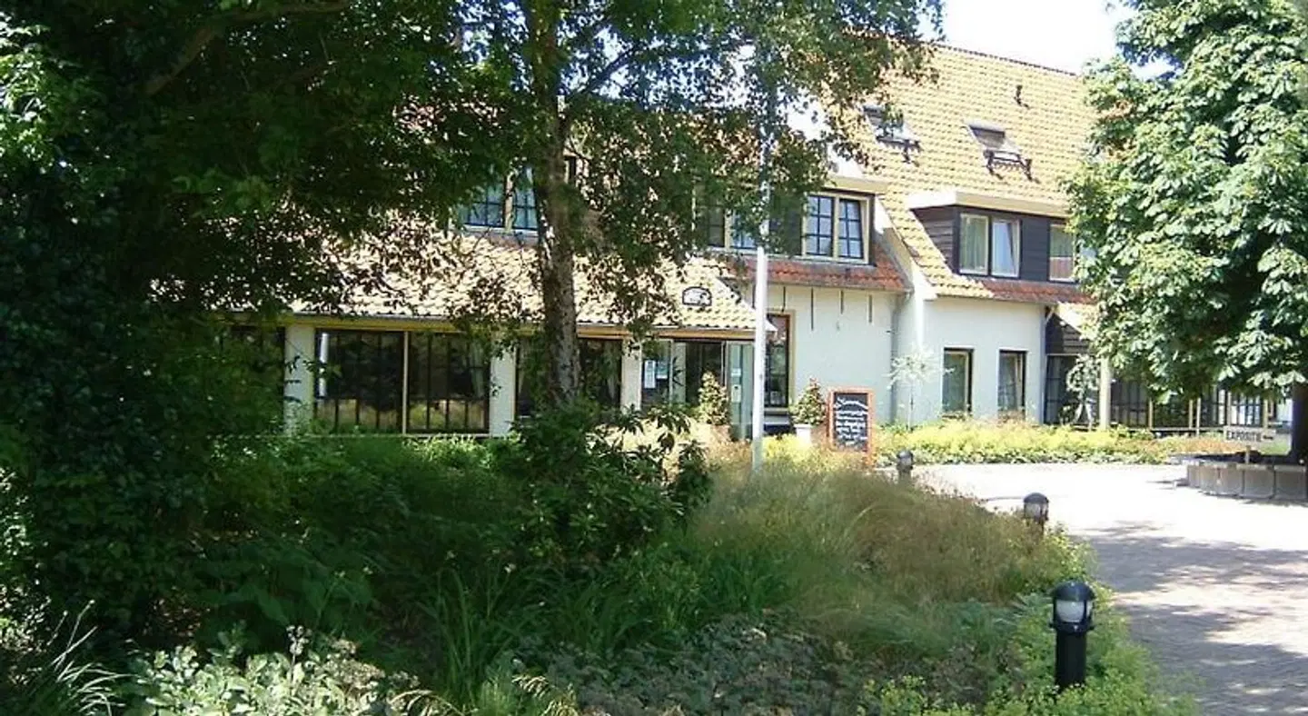 Hotel De Torenhoeve EXTERIOR