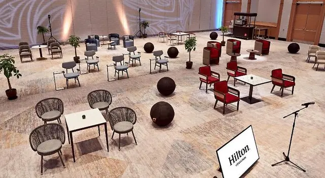 Hilton Vienna Park Bar