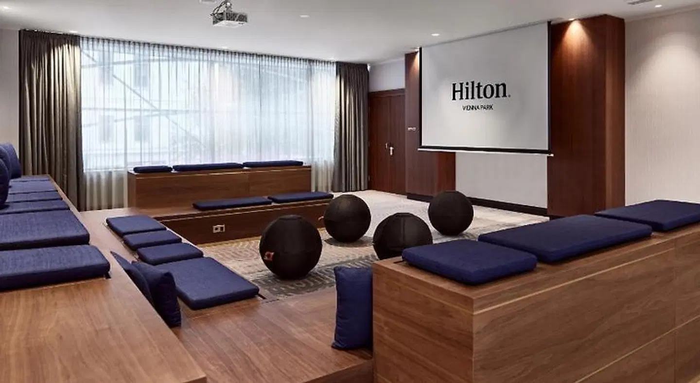 Hilton Vienna Park LOUNGE_LOBBY