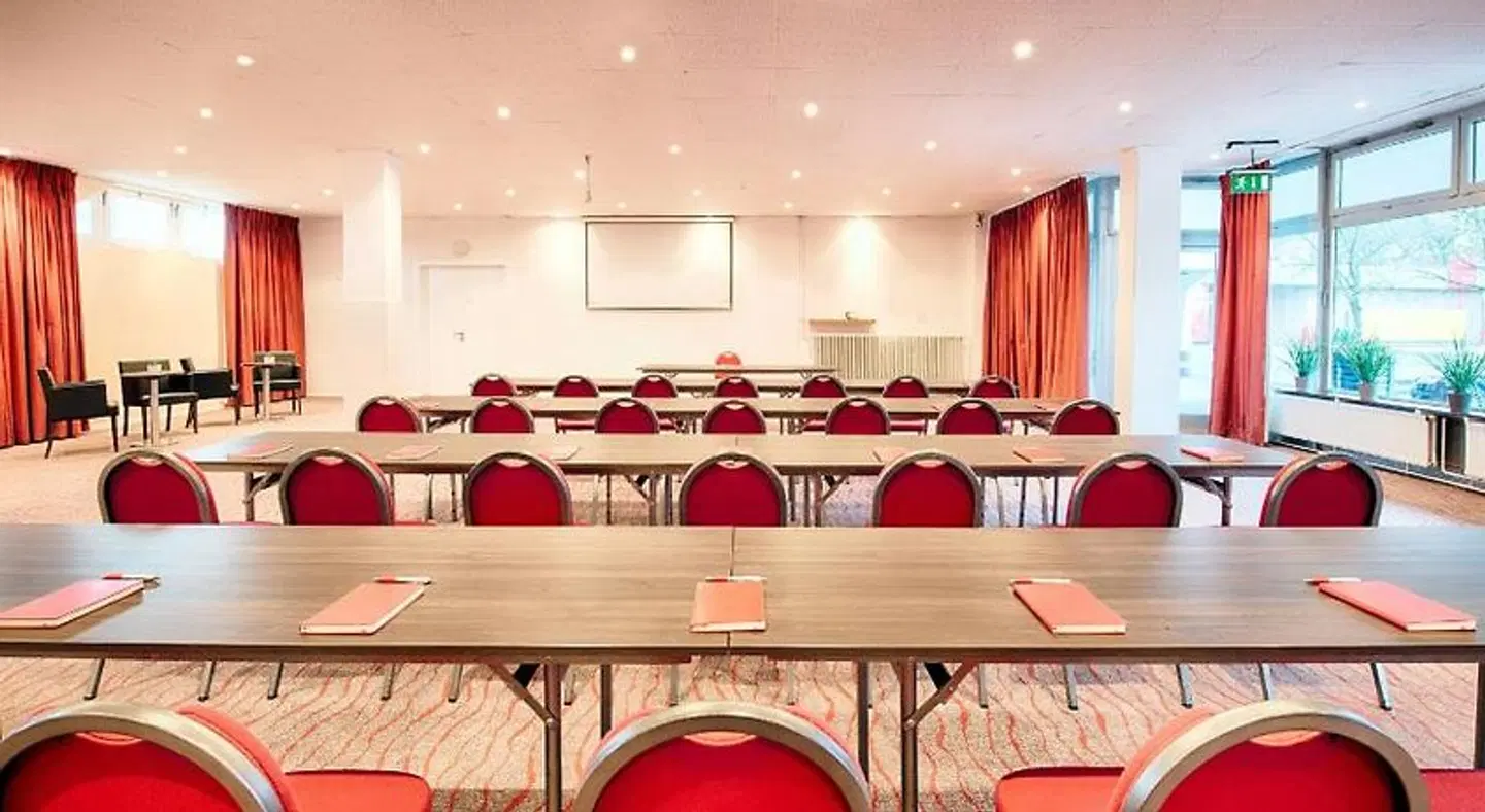 Leonardo Hotel Hamburg Elbbruecken Konferenz