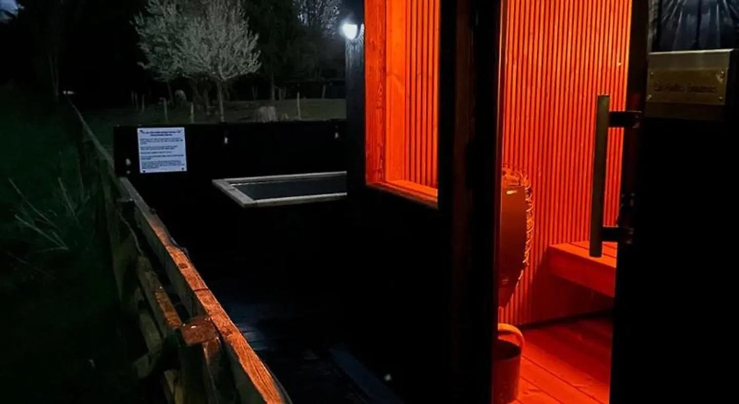 Decoy Country Cottages ROOM_EXAMPLE