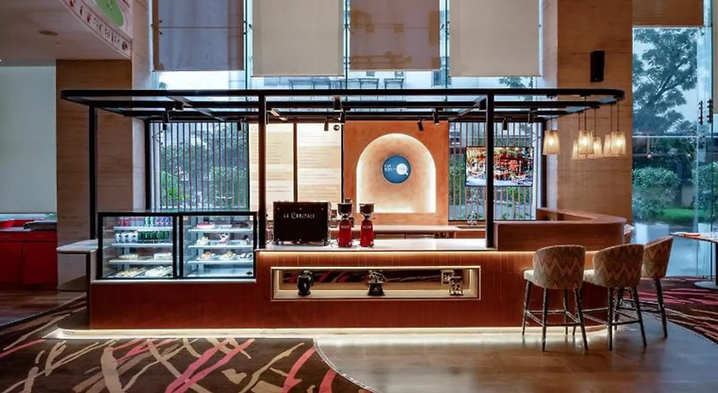 Novotel Ahmedabad Bar