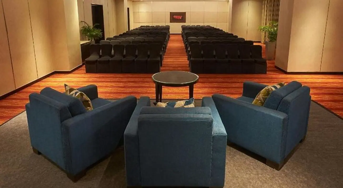 Courtyard by Marriott Mumbai International Airport LOUNGE_LOBBY