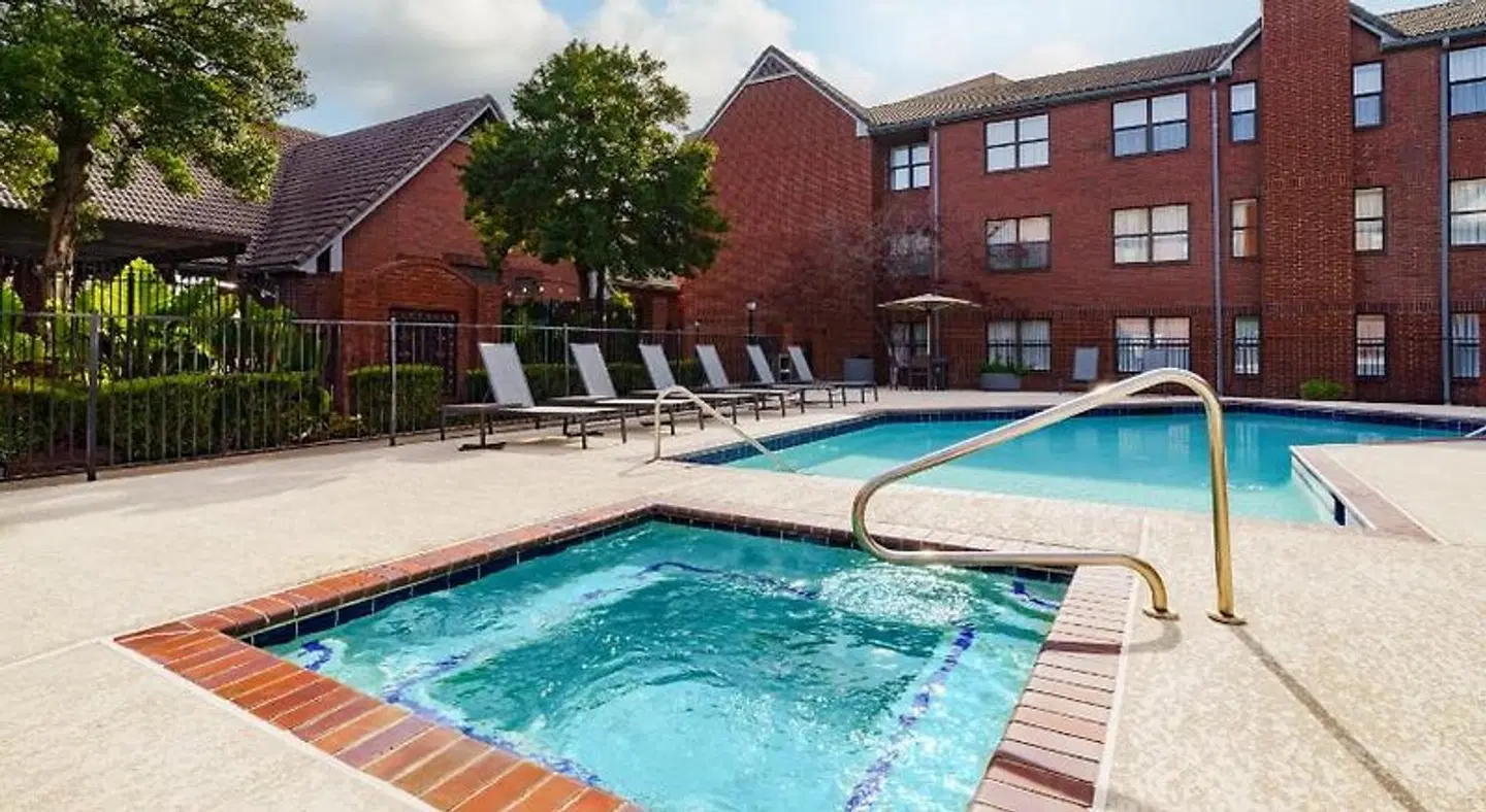 Residence Inn by Marriott Dallas Addison/Quorum Drive OUTDOOR_POOL