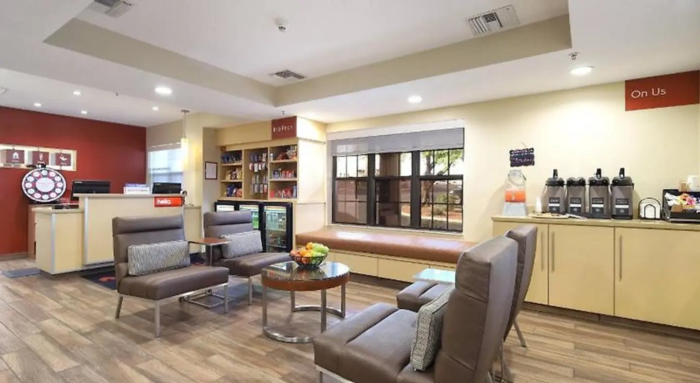 TownePlace Suites Tucson LOUNGE_LOBBY