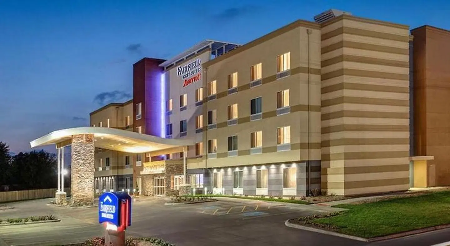 Fairfield by Marriott Inn & Suites Dallas Plano North EXTERIOR