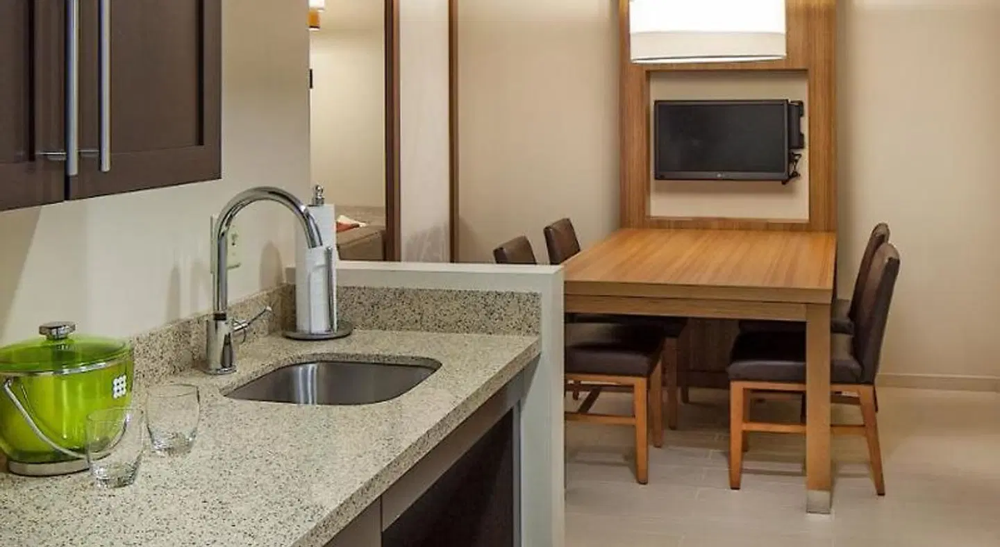 Hyatt Place Lincoln/Downtown-Haymarket ROOM_EXAMPLE