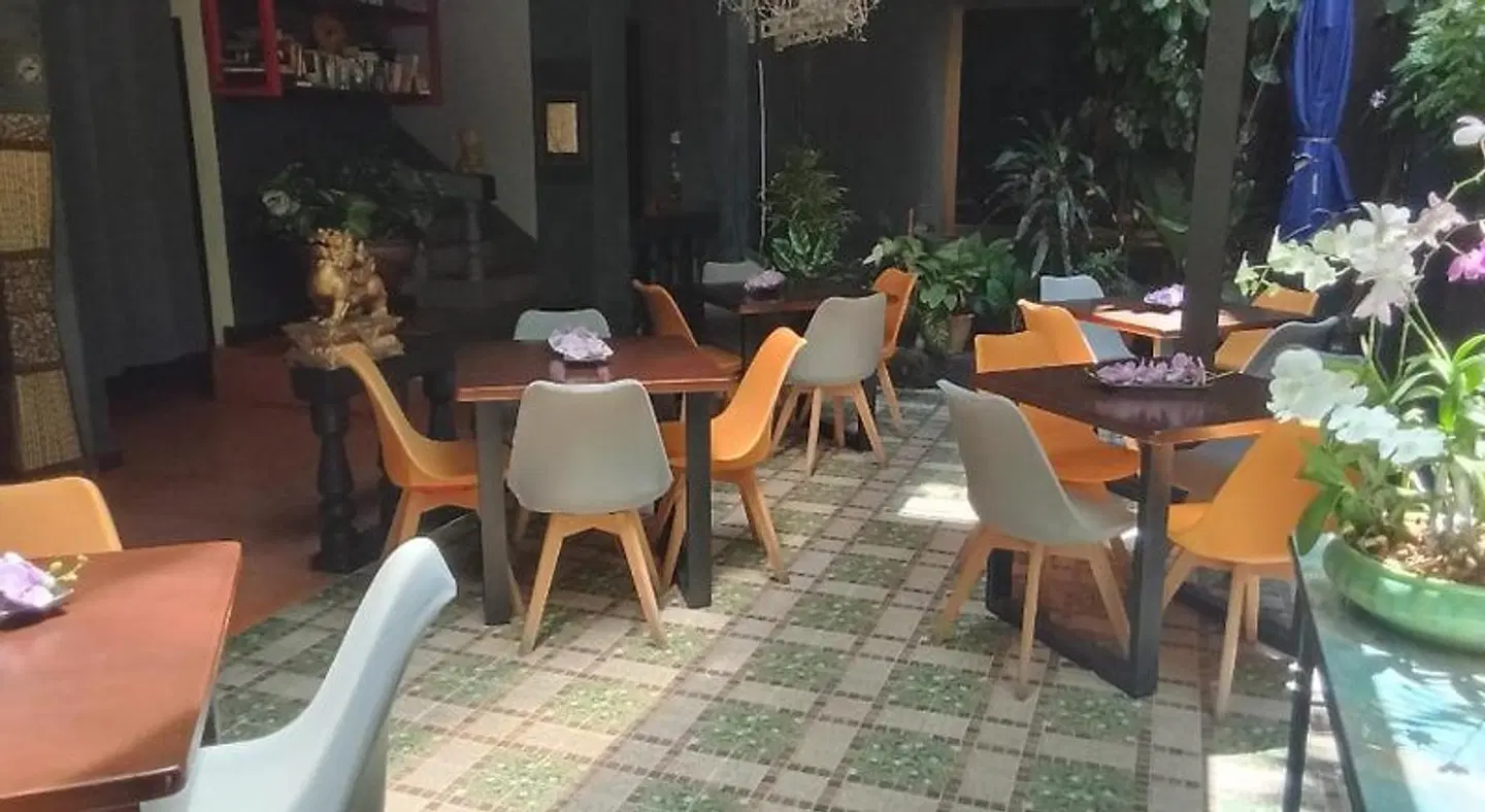 HI Karon Beach Hotel Terrasse