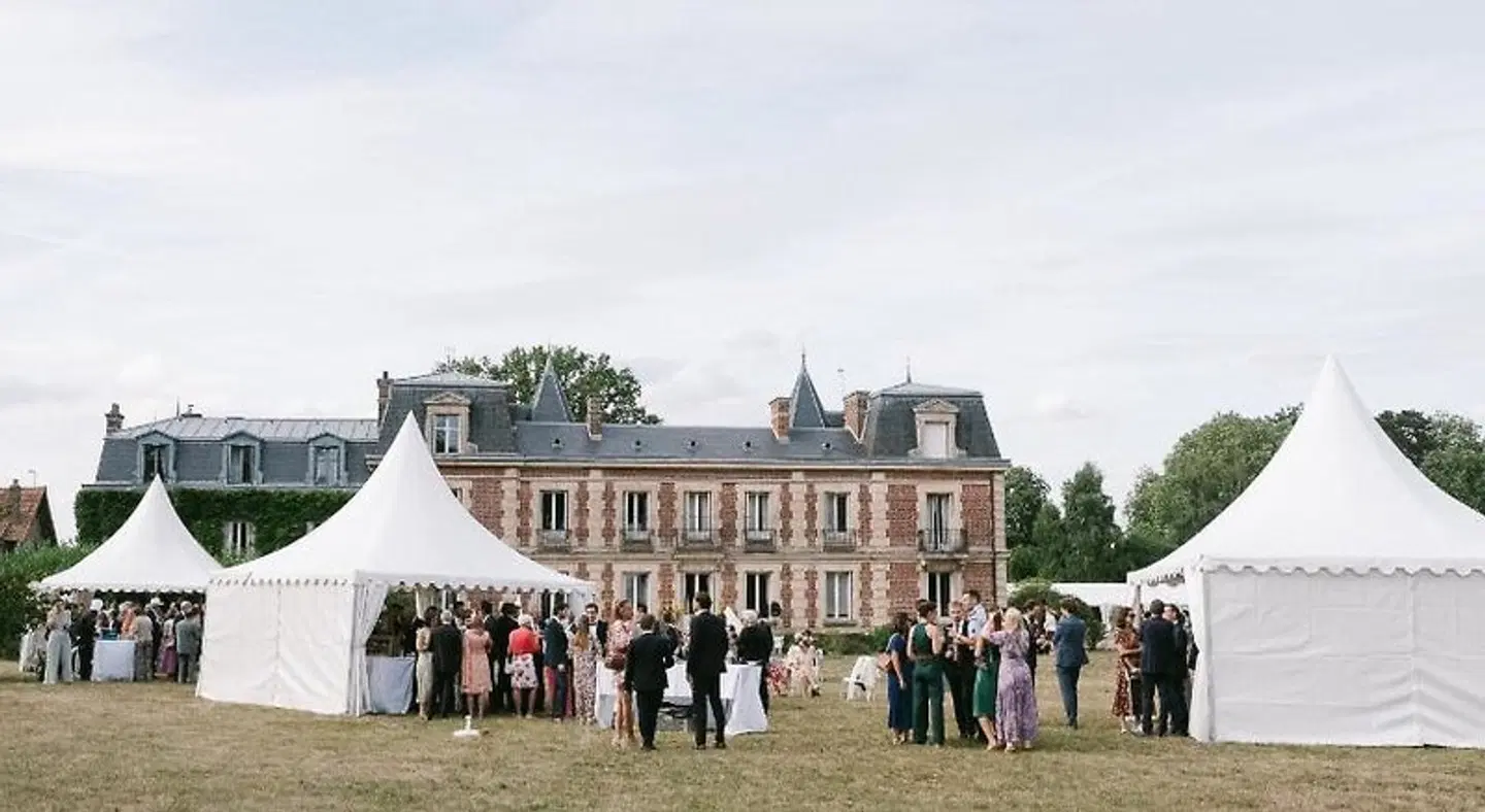 Chateau le Quesnoy Tiere