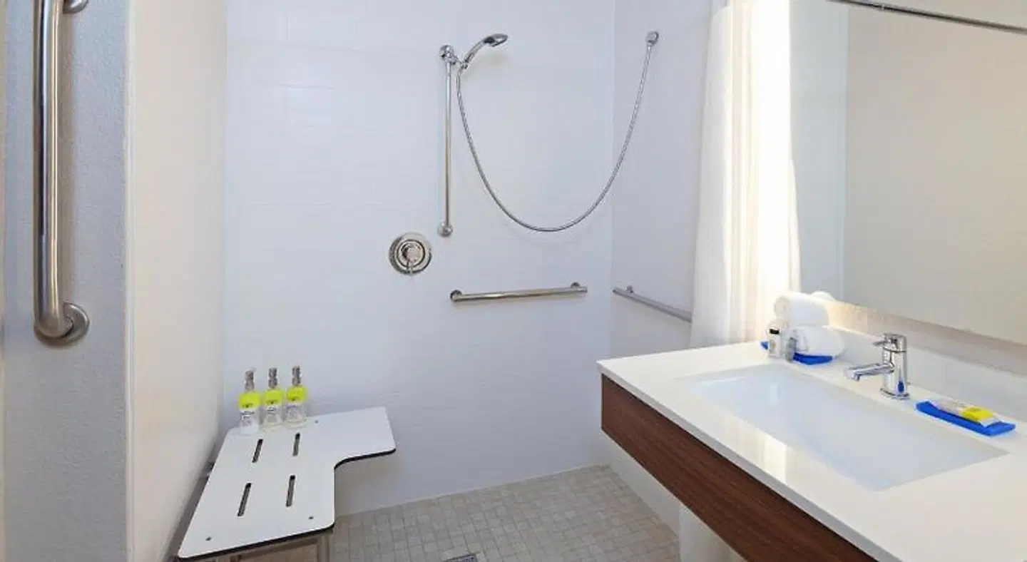Holiday Inn Express & Suites Rancho Mirage - Palm Spgs Area by IHG Badezimmer