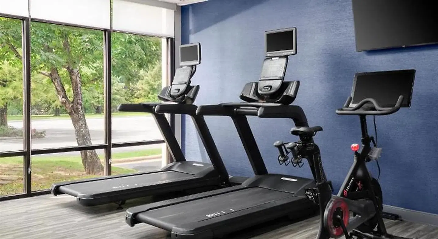 Hampton Inn Meridian SPORTS_AND_LEISURE