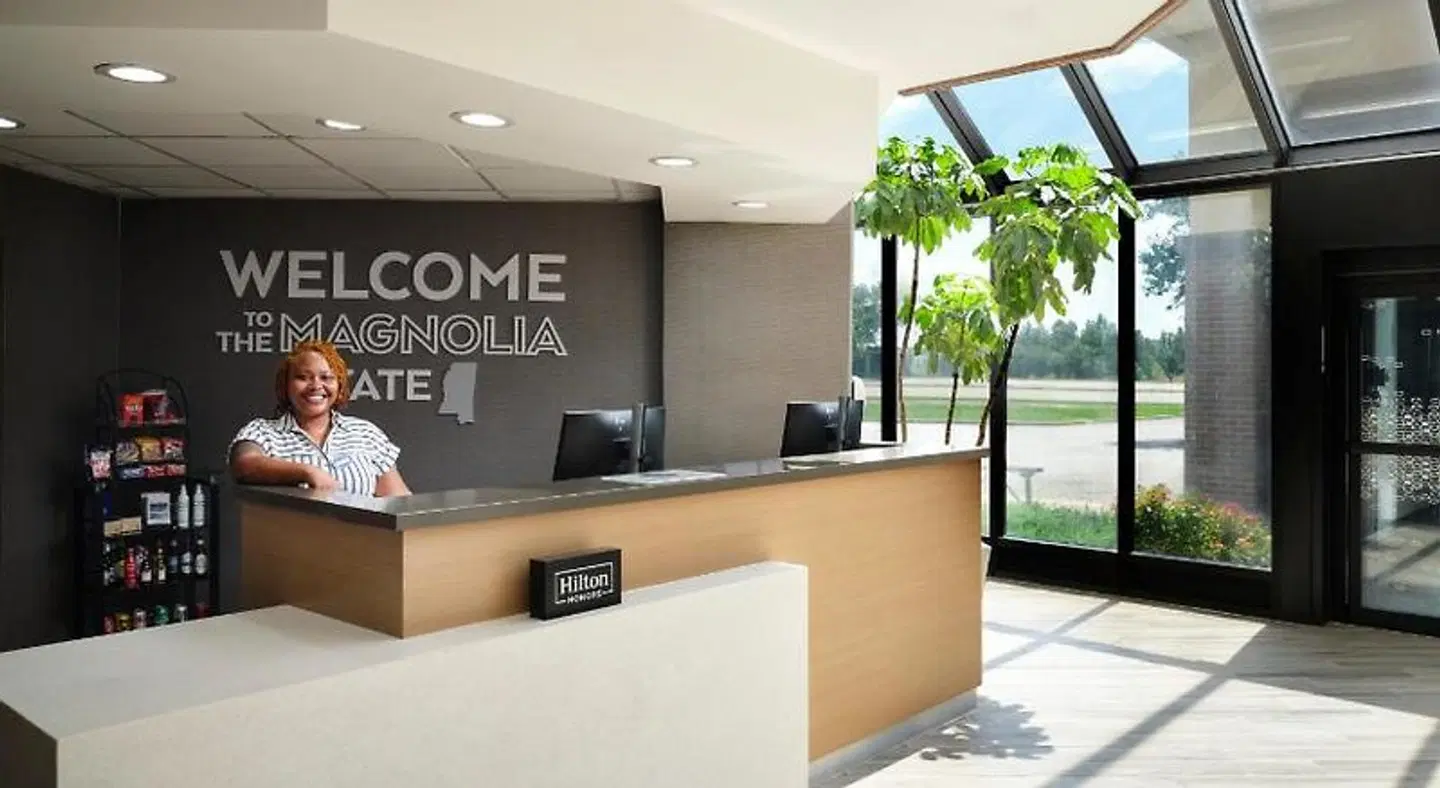 Hampton Inn Meridian LOUNGE_LOBBY