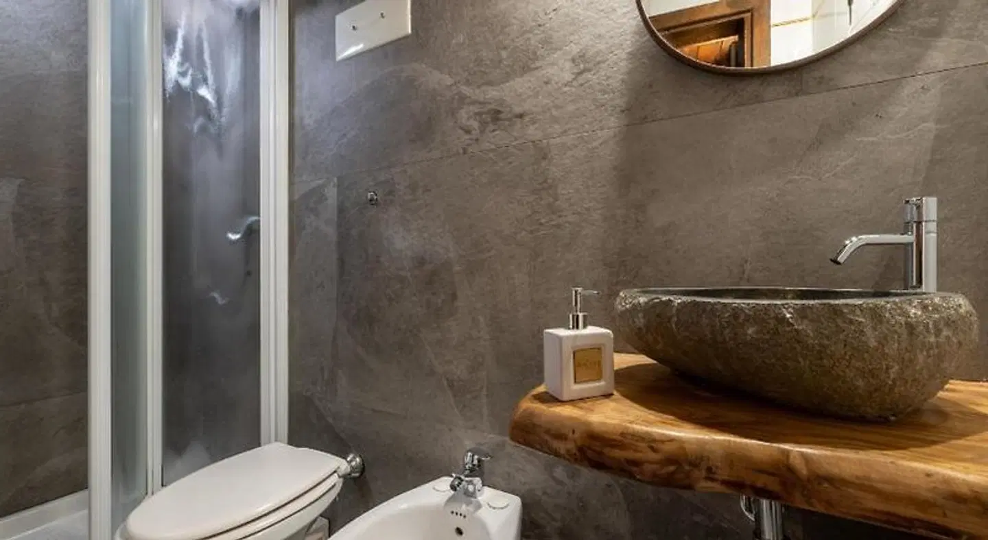 Rifugio del Firenze Ninfa Badezimmer