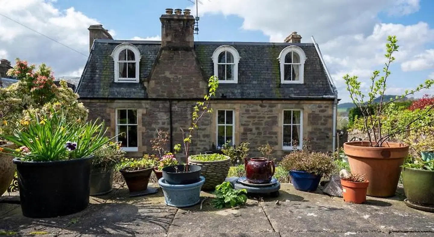 Leven House Hotel EXTERIOR
