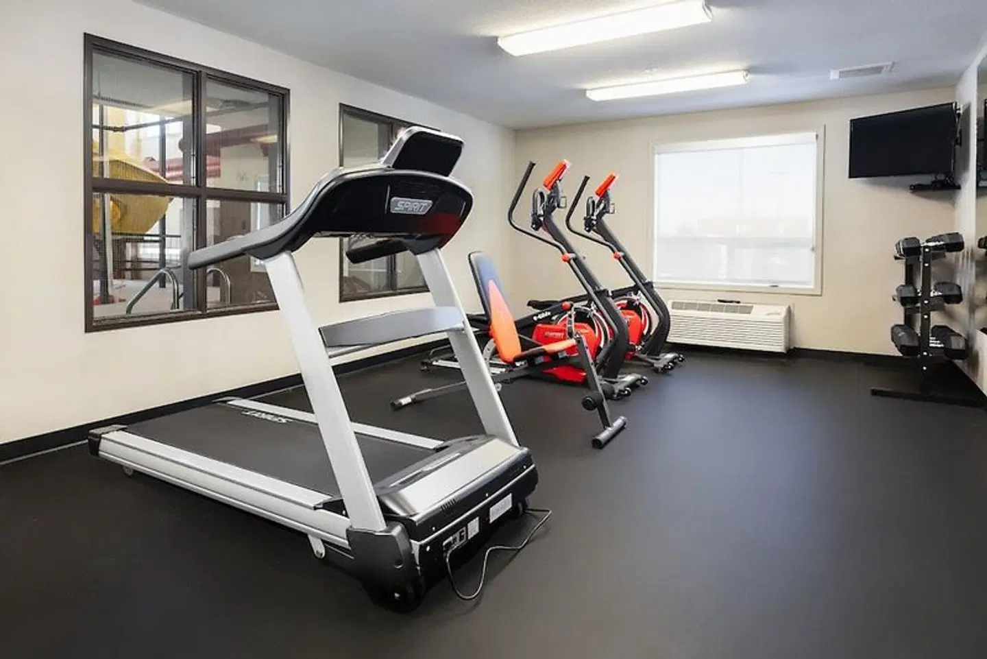 Home Inn & Suites Lloydminster SPORTS_AND_LEISURE