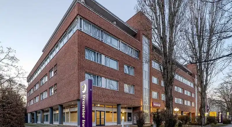 Azimut Berlin City South – Hotelfoto