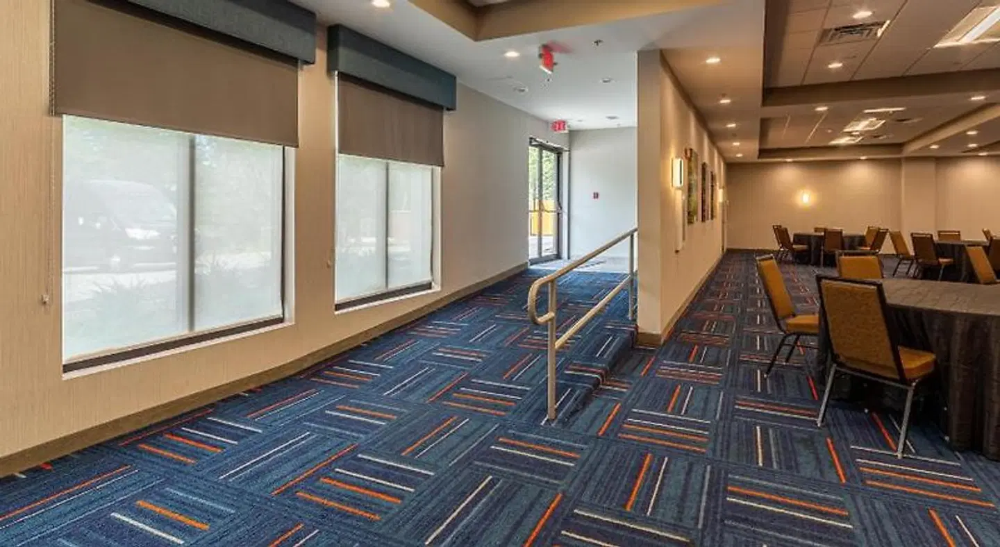Hampton Inn Winchester N/Conference Center LOUNGE_LOBBY