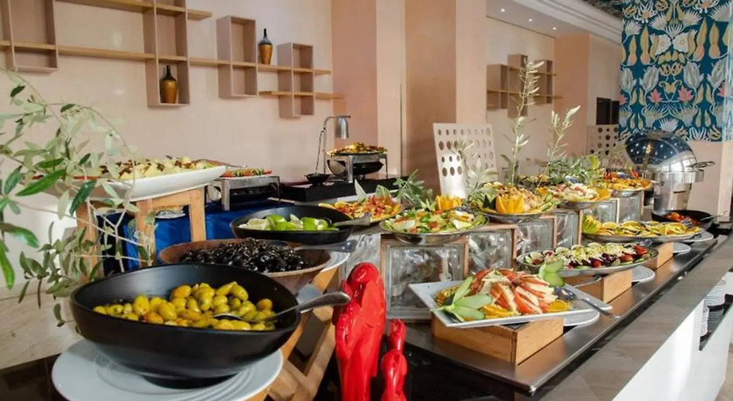 Wazo Hotel Restaurant
