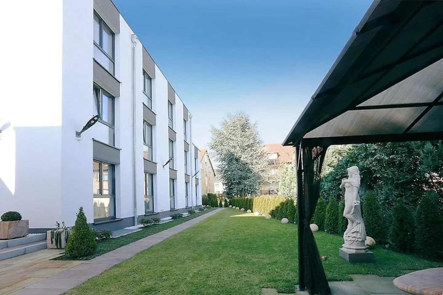 Naam Hotel & Apartment Frankfurt City-Messe Airport EXTERIOR