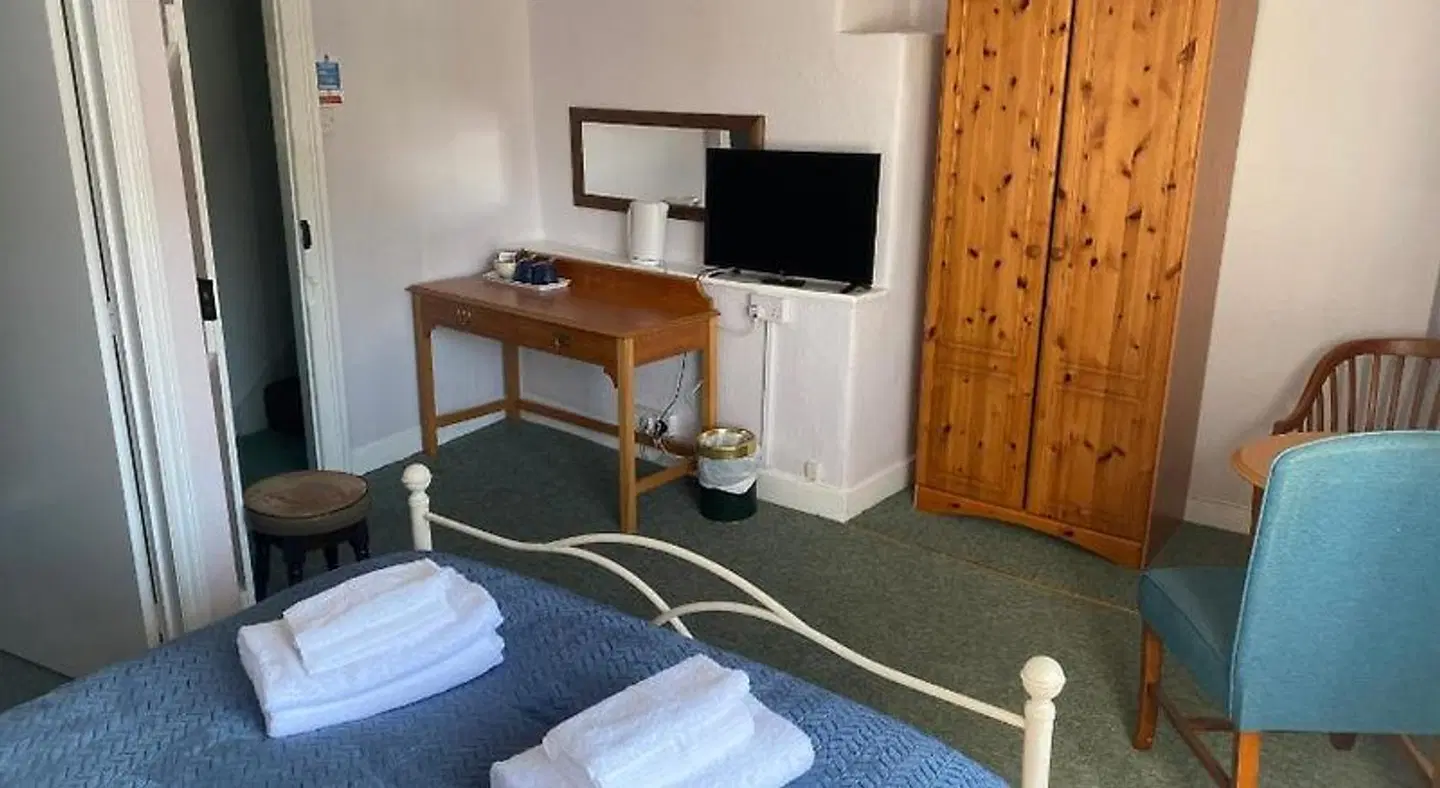 The Phelips Arms ROOM_EXAMPLE