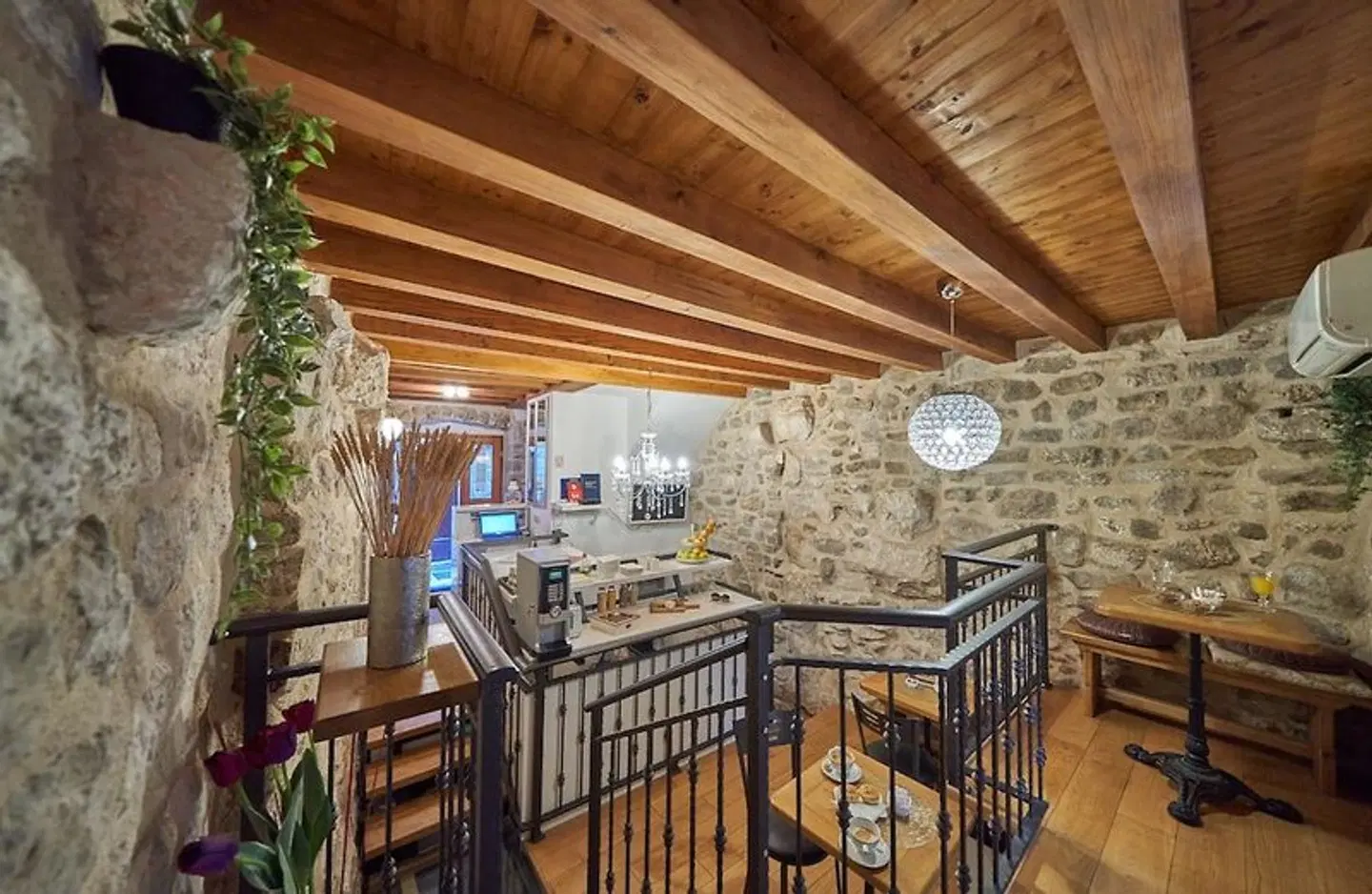 Villa Split Luxury Rooms Bar