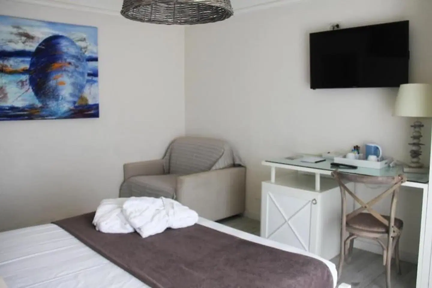 Bijou ROOM_EXAMPLE