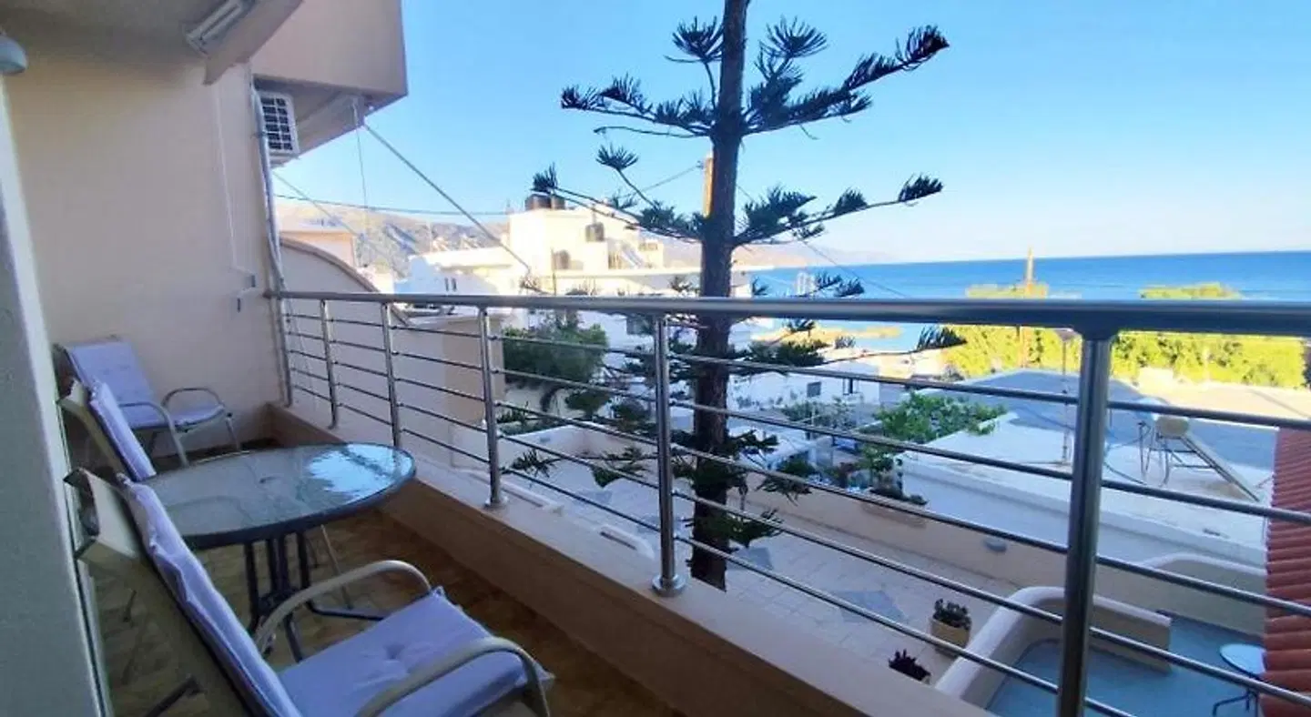 Soula Apartments & Studios Terrasse