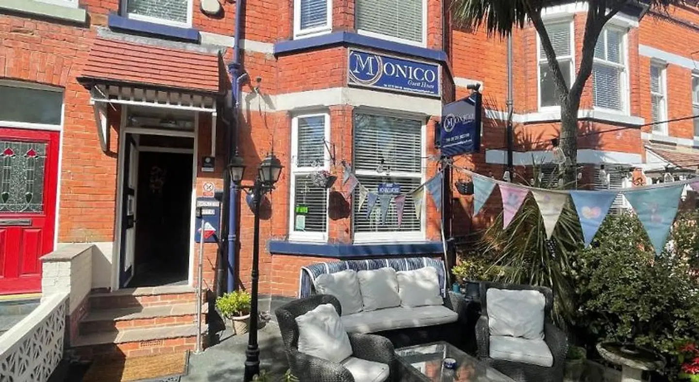 Monico Guest House EXTERIOR