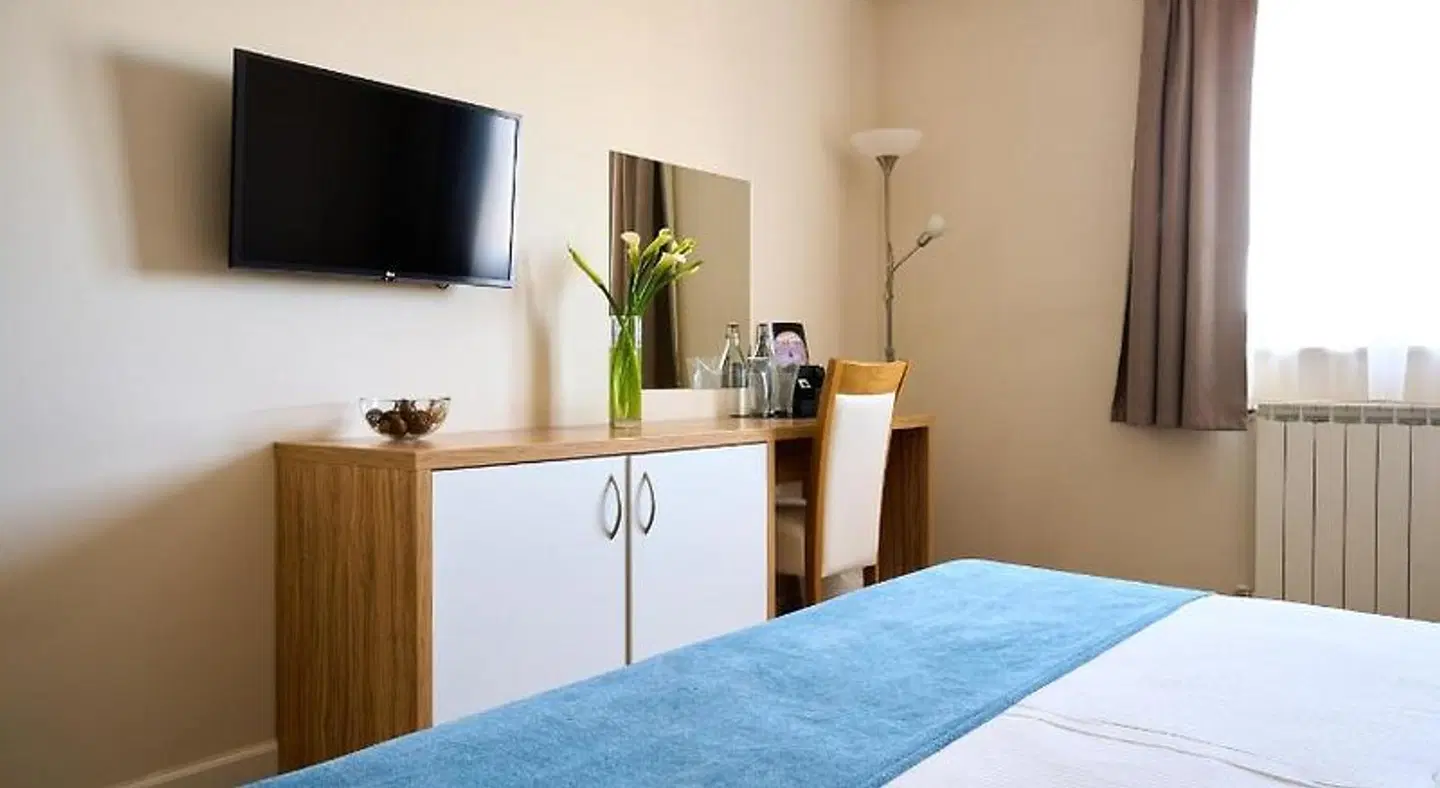 Phoenix ROOM_EXAMPLE