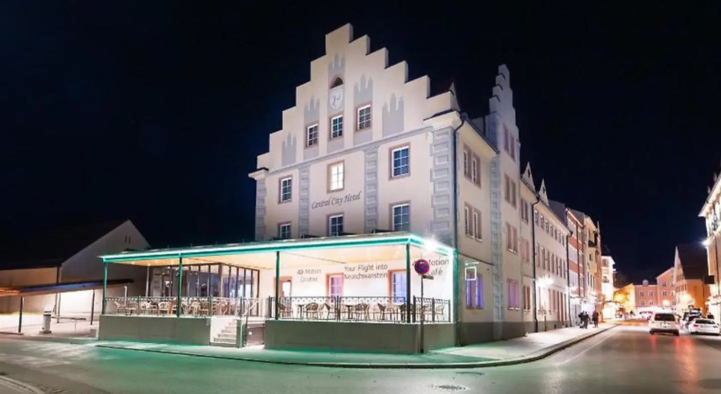 Central City Hotel EXTERIOR