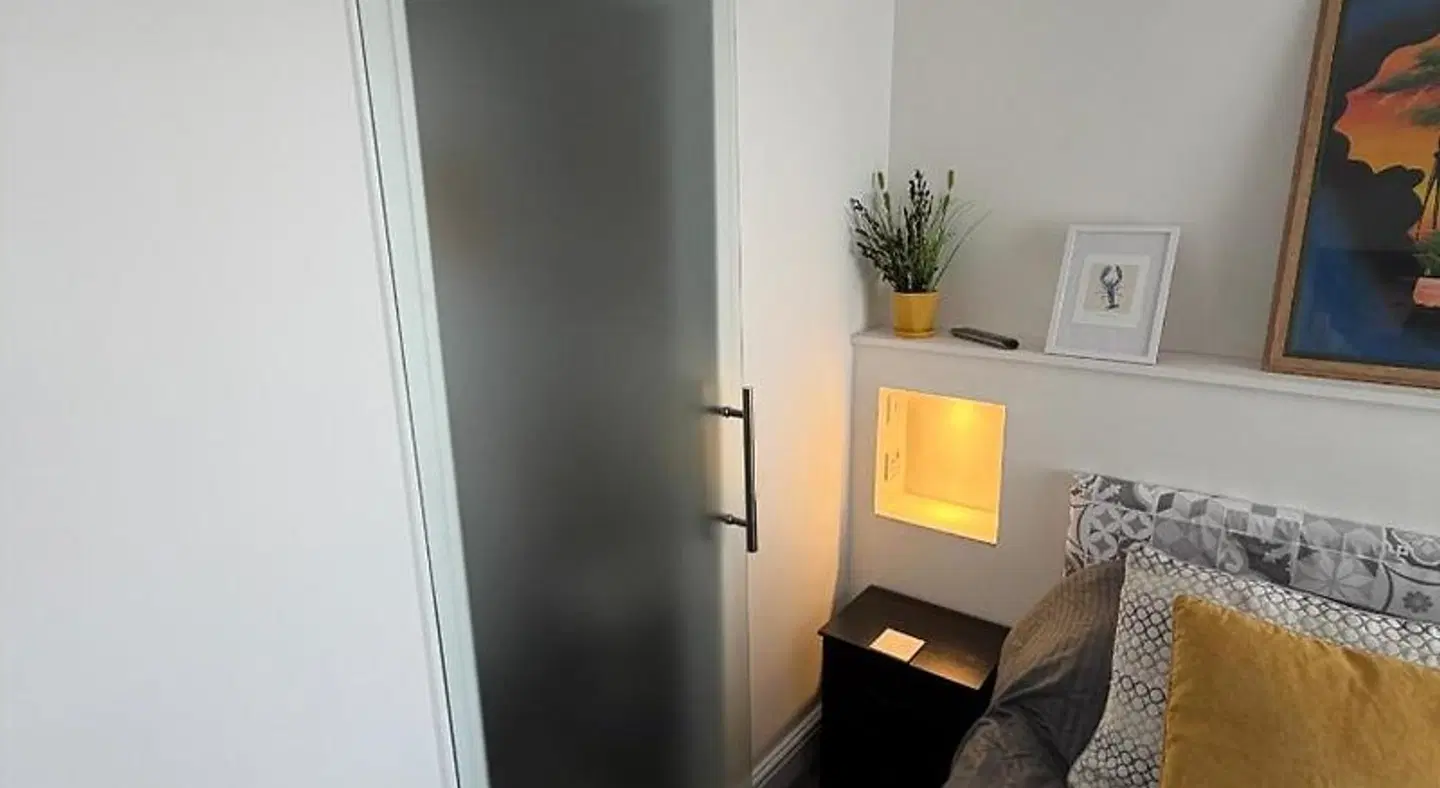 Breakers Lodge ROOM_EXAMPLE