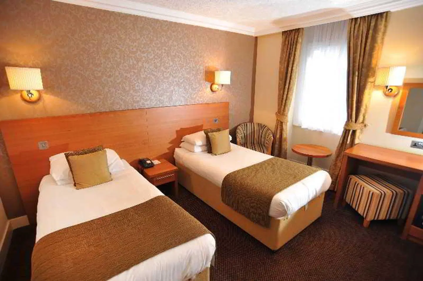 Golden Lion ROOM_EXAMPLE