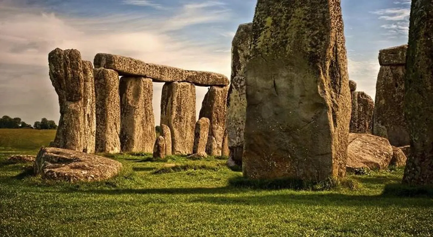 Holiday Inn Salisbury - Stonehenge LANDSCAPE
