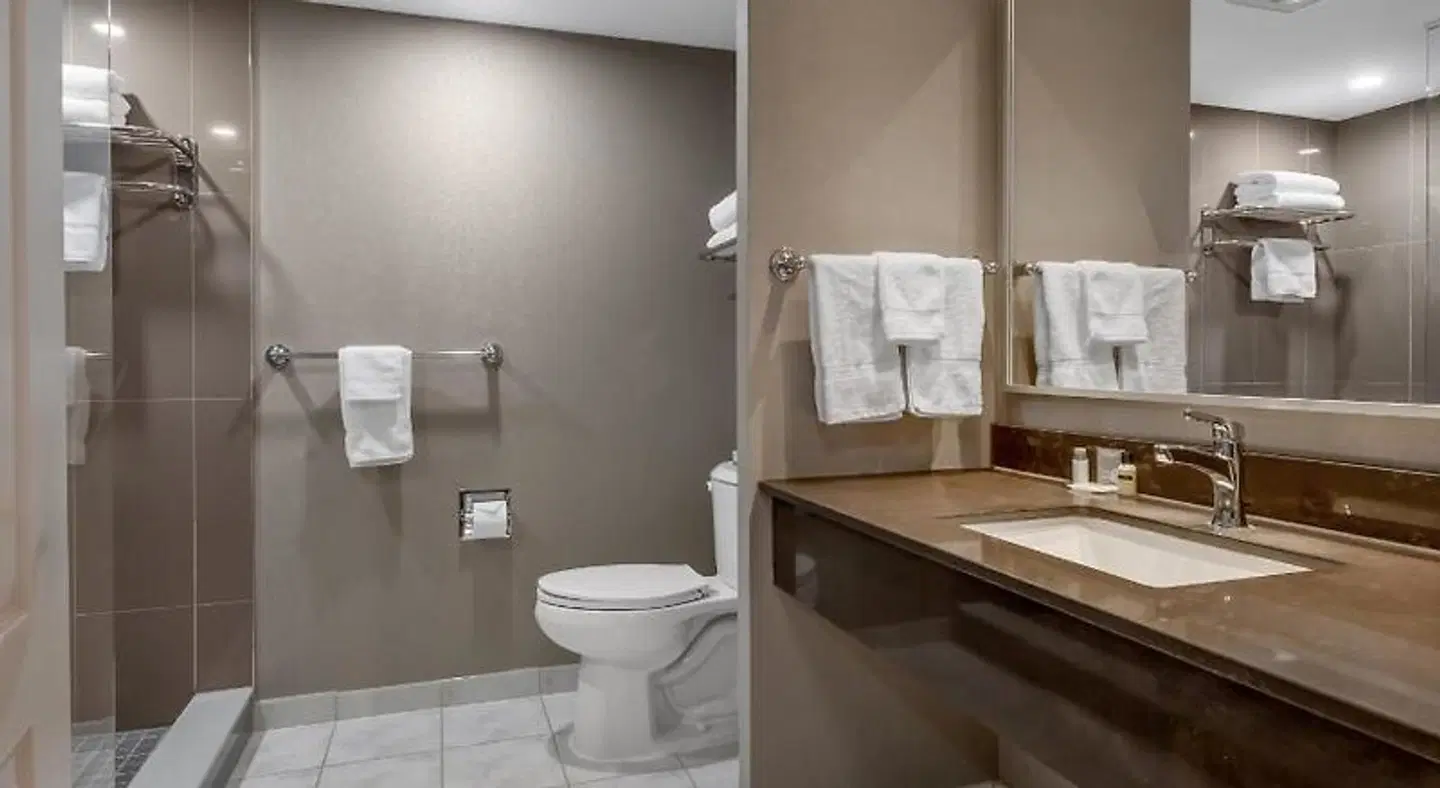 Best Western Plus The Arden Park Hotel Badezimmer