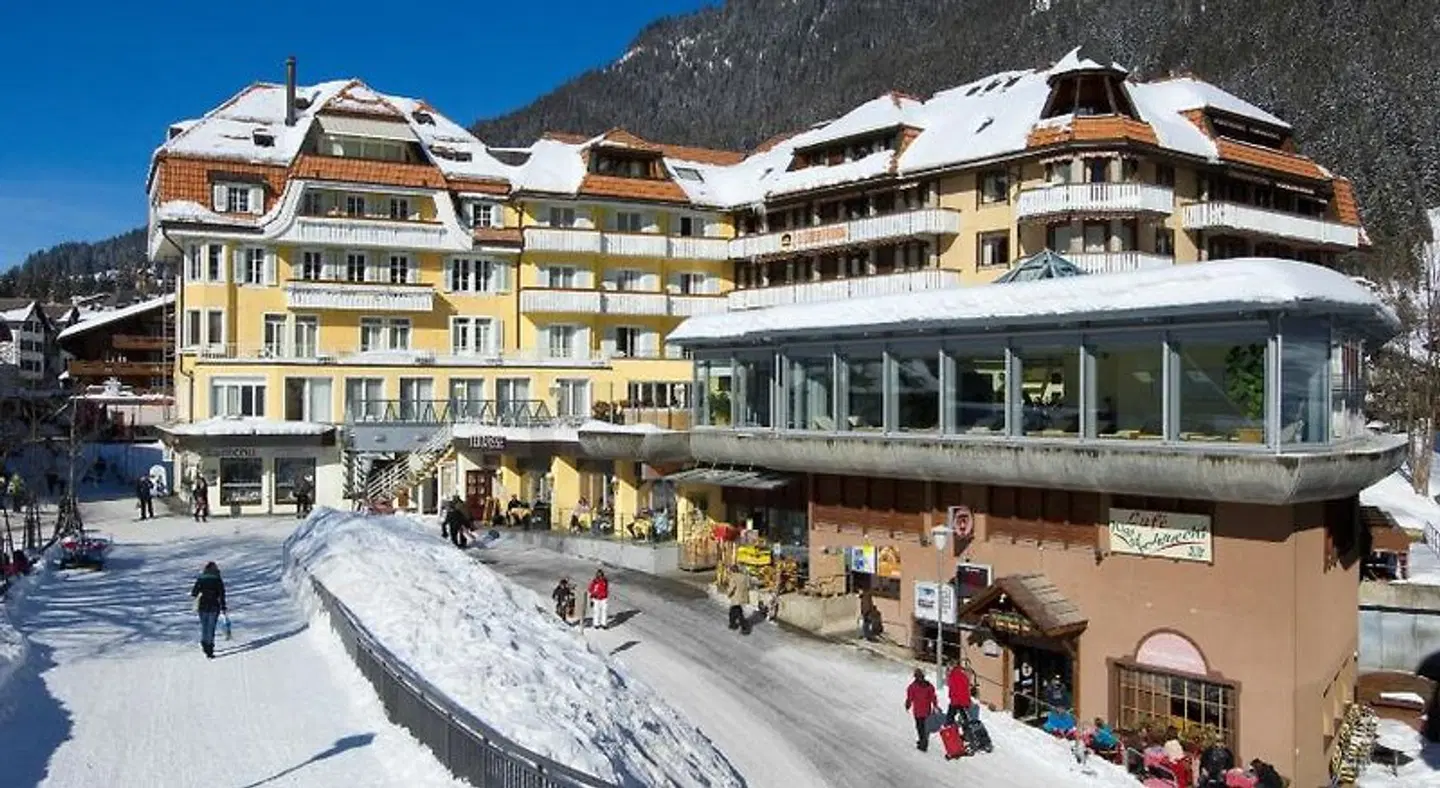 Hotel Silberhorn EXTERIOR