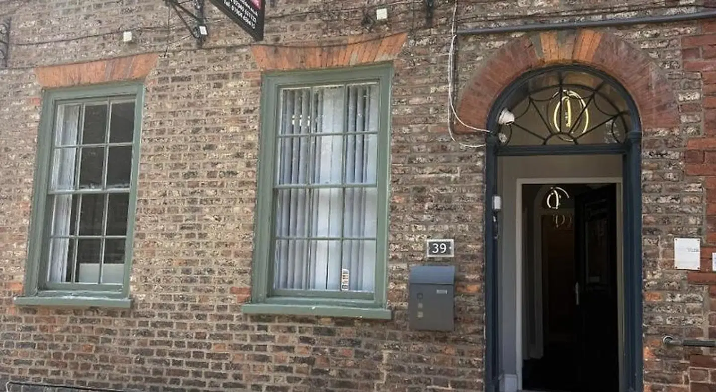 Diamonds Inn EXTERIOR