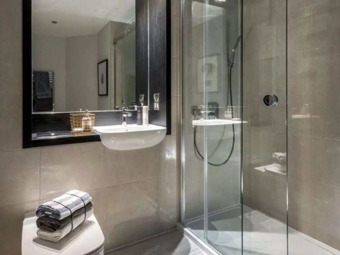 Citystay - Vesta Apartments Badezimmer
