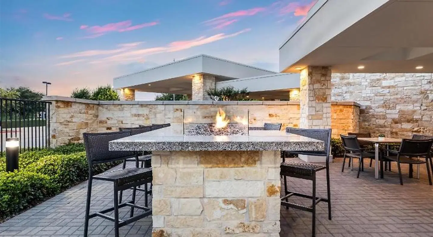 Home2 Suites by Hilton Dallas Addison Terrasse