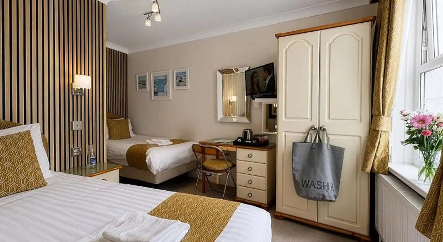 Riviera Lodge ROOM_EXAMPLE