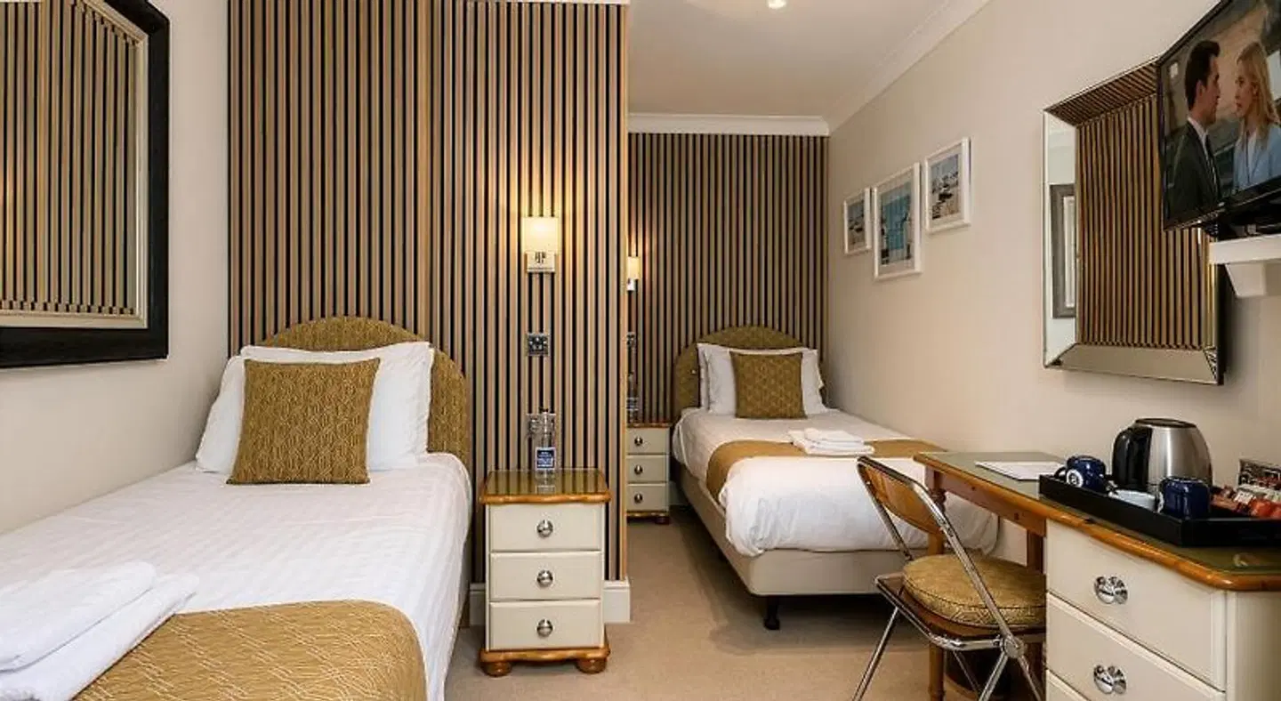 Riviera Lodge ROOM_EXAMPLE