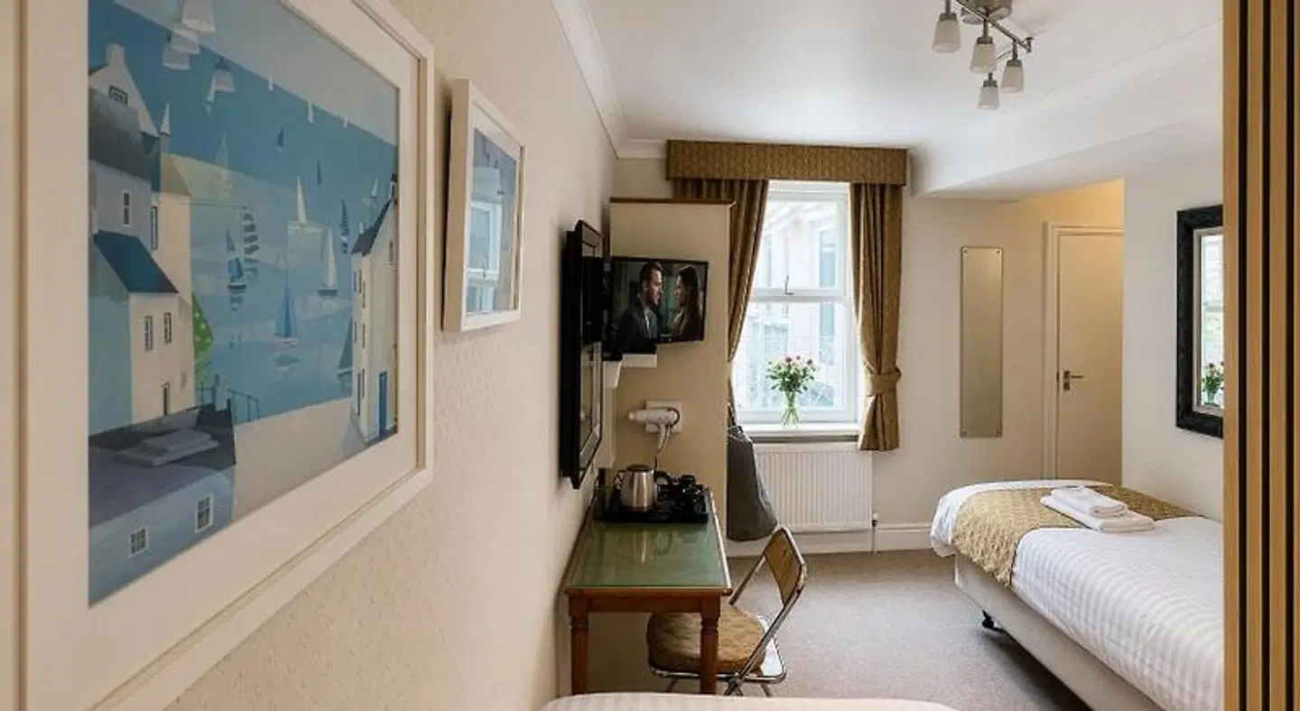 Riviera Lodge ROOM_EXAMPLE
