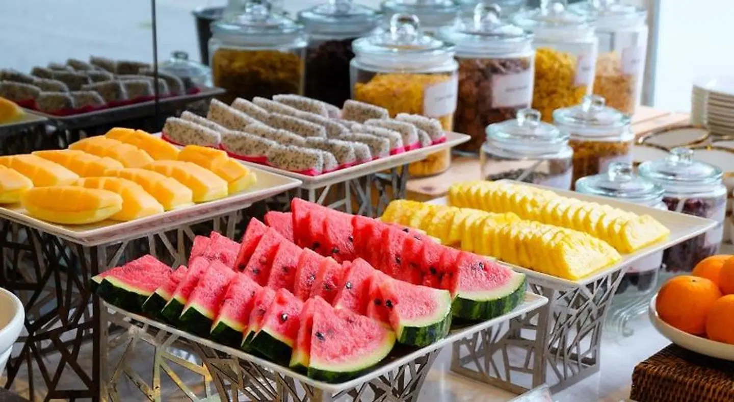 Ramada by Wyndham Bangkok Sukhumvit 87 Restaurant