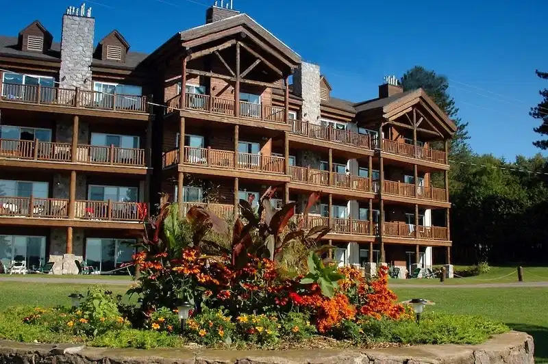 Le Grand Lodge Mont Tremblant – Hotelfoto