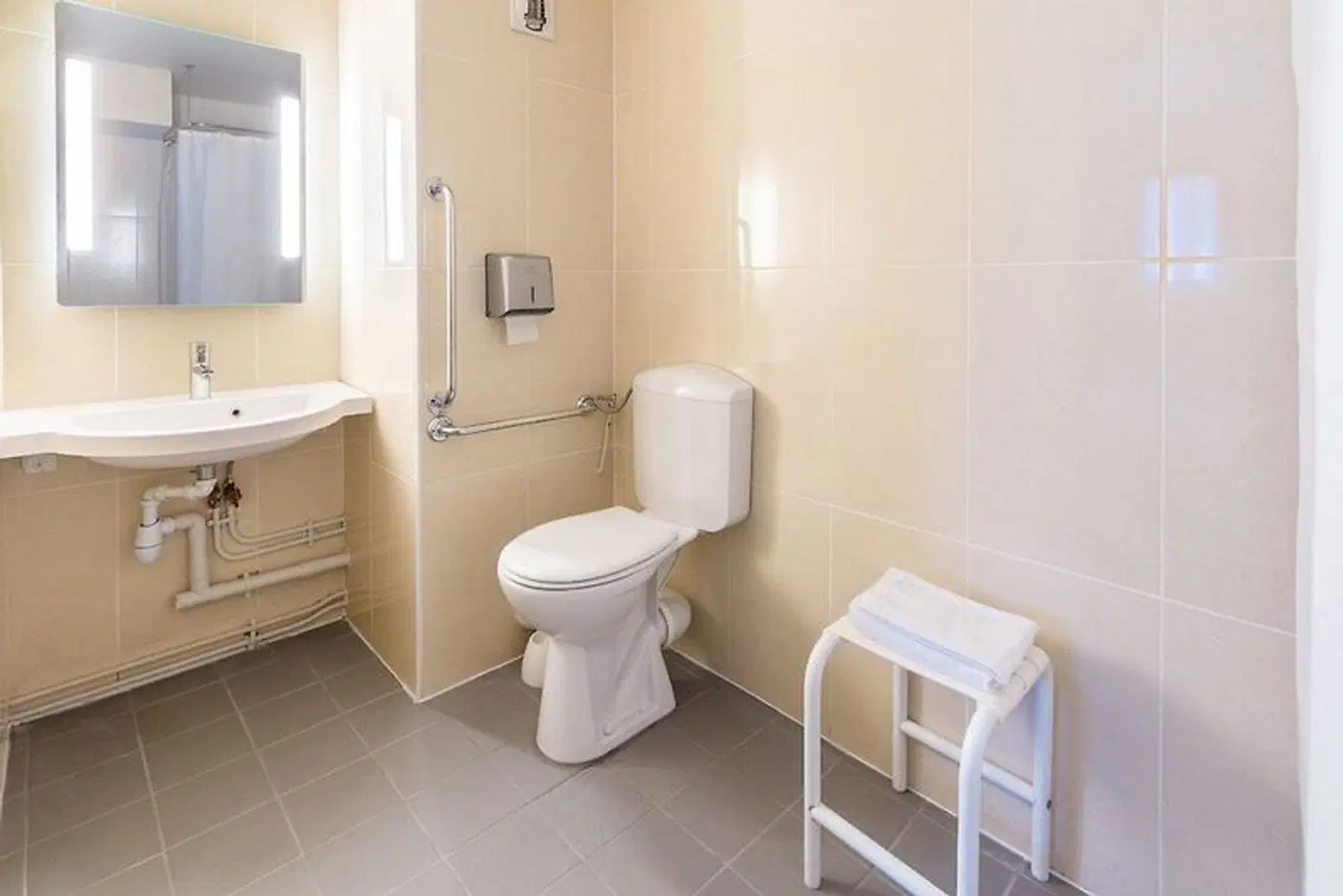 Kyriad Direct Chalon Sur Saone Nord Badezimmer