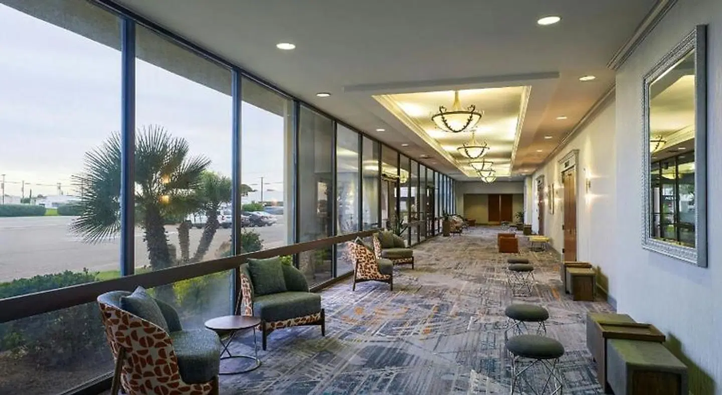 Marriott El Paso LOUNGE_LOBBY