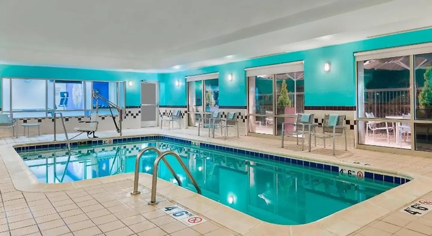 SpringHill Suites Indianapolis Carmel Hallenbad